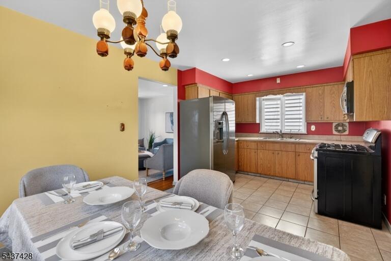 Property listing MLS 4032397 photo 9