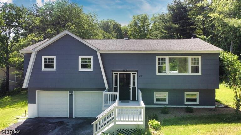 Property listing MLS 4032624 photo 3