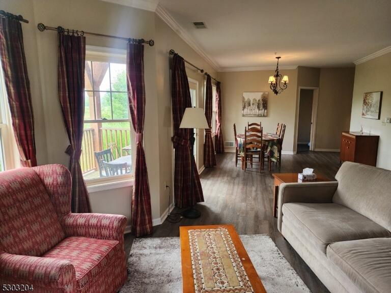 Property listing MLS 4032676 photo 1