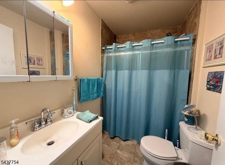 Property listing MLS 4032699 photo 2