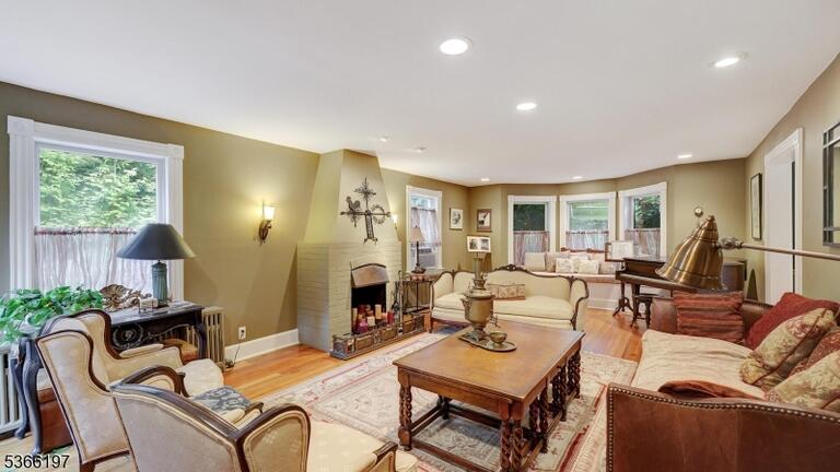 Property listing MLS 4032709 photo 11