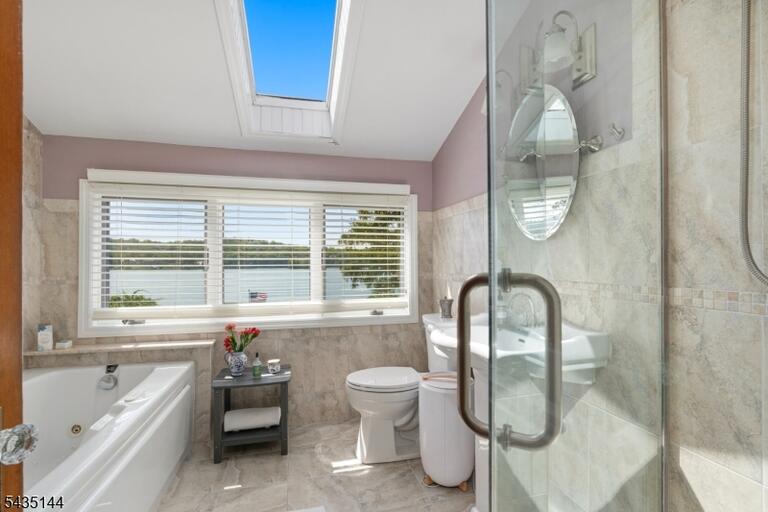 Property listing MLS 4033016 photo 31