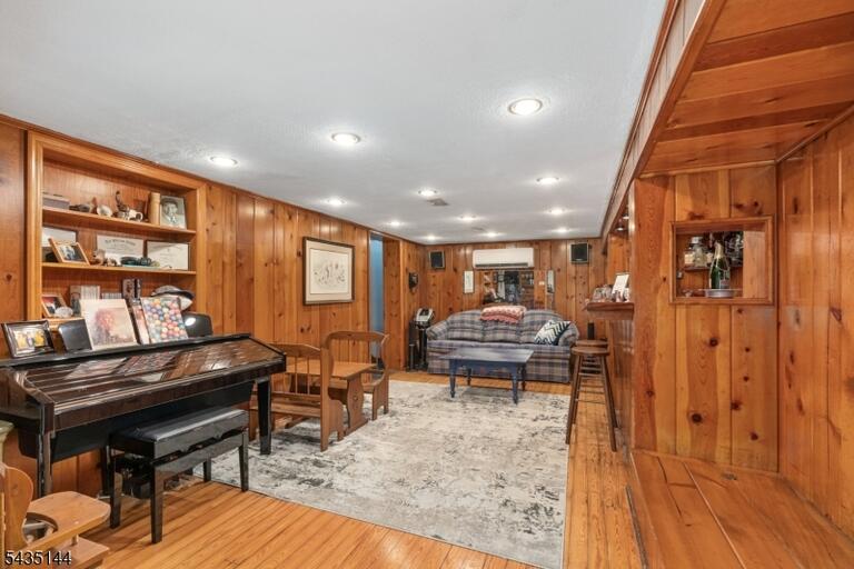 Property listing MLS 4033016 photo 35