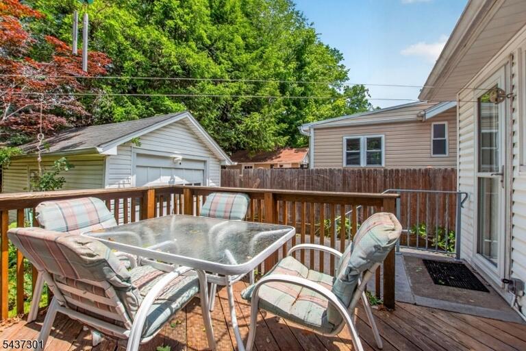 Property listing MLS 4033045 photo 11