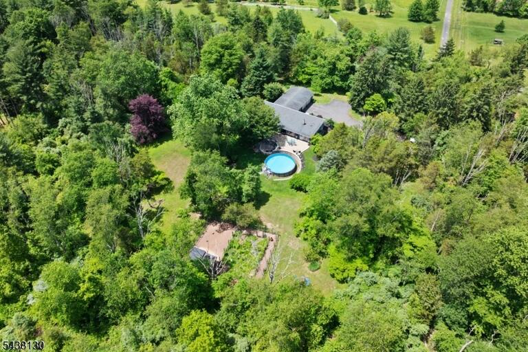 Property listing MLS 4033388 photo 29
