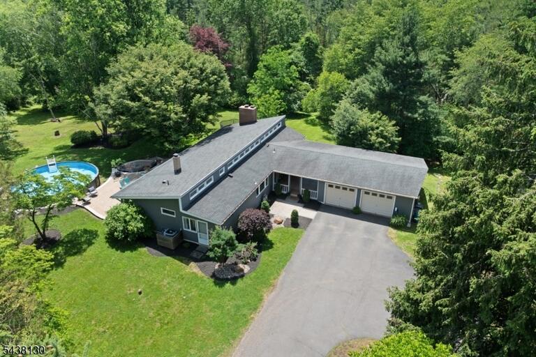 Property listing MLS 4033388 photo 39