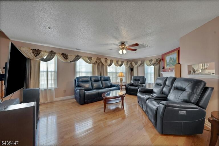 Property listing MLS 4033763 photo 6