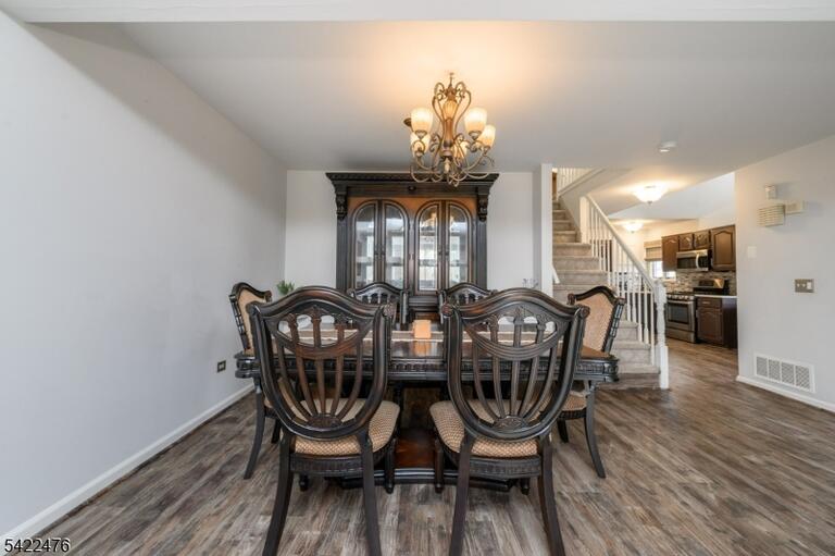Property listing MLS 4033989 photo 9