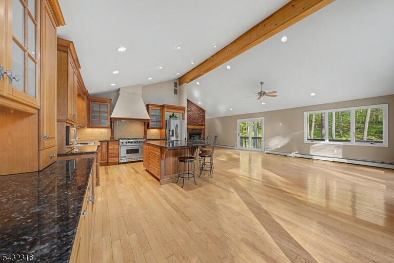 Property listing MLS 4033995 photo 12