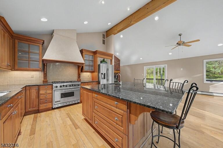 Property listing MLS 4033995 photo 14