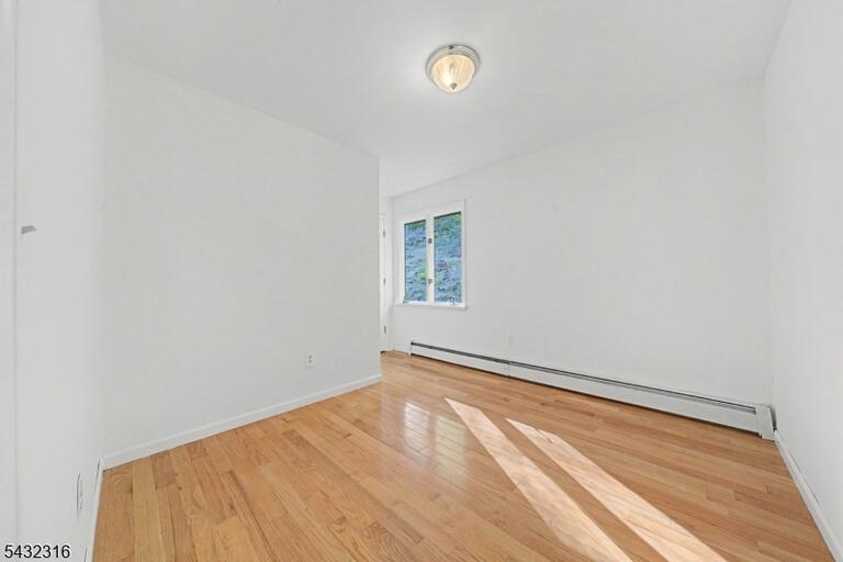 Property listing MLS 4033995 photo 29