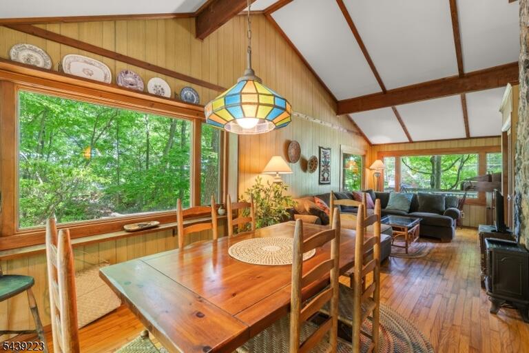Property listing MLS 4034107 photo 3