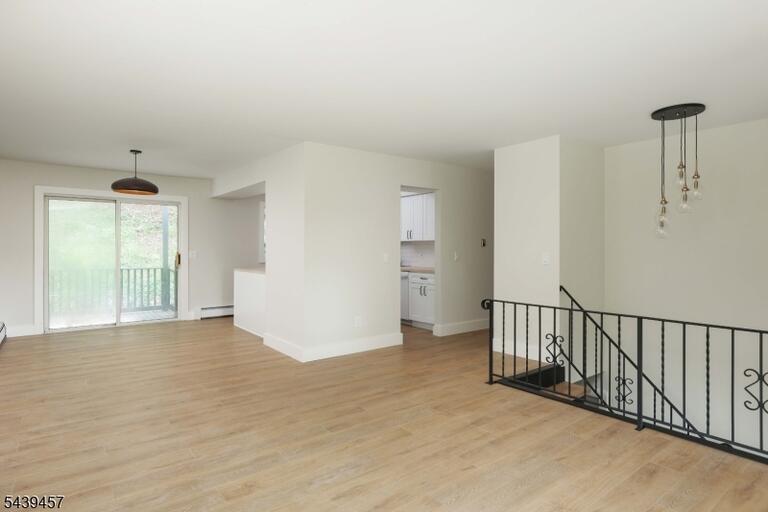 Property listing MLS 4034333 photo 12