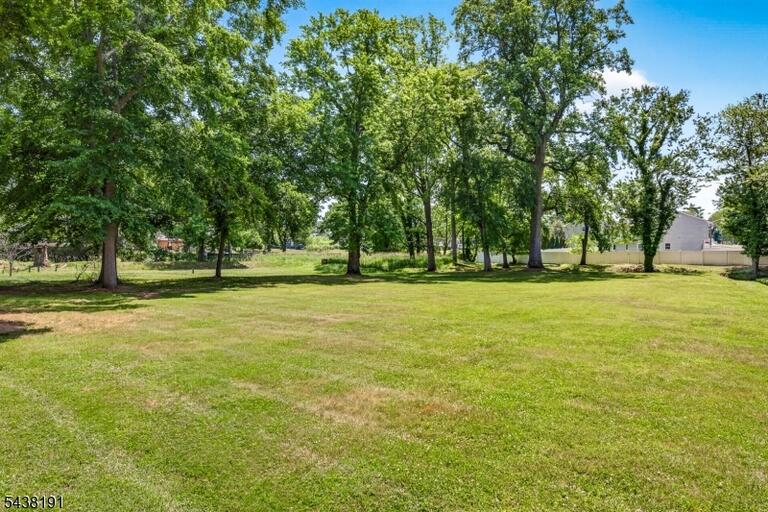 Property listing MLS 4034503 photo 27