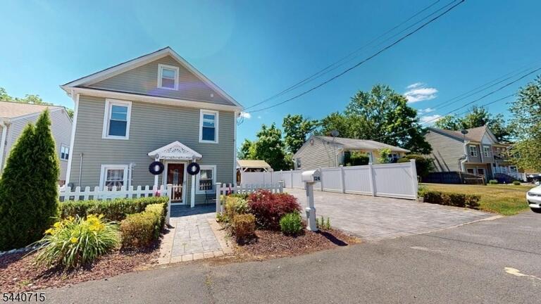 Property listing MLS 4035293 photo 42