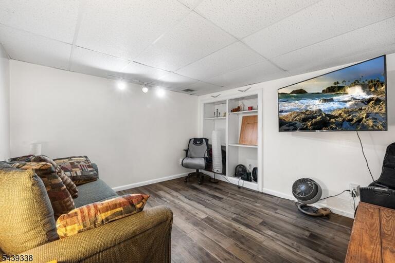 Property listing MLS 4035360 photo 23