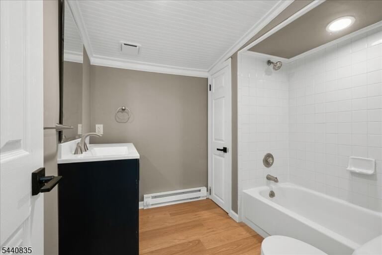 Property listing MLS 4035362 photo 14