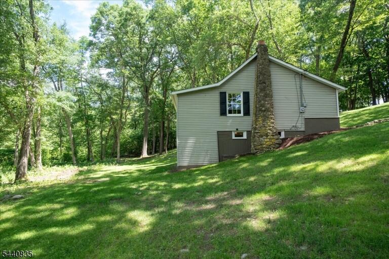 Property listing MLS 4035362 photo 24