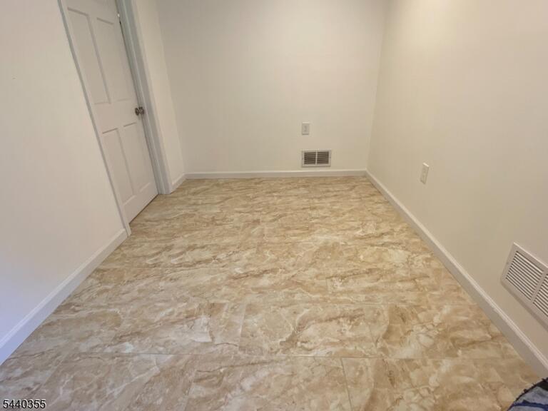 Property listing MLS 4035609 photo 32
