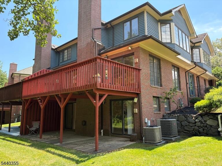 Property listing MLS 4035609 photo 37