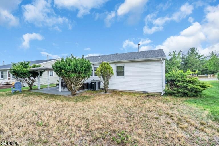 Property listing MLS 4035758 photo 41
