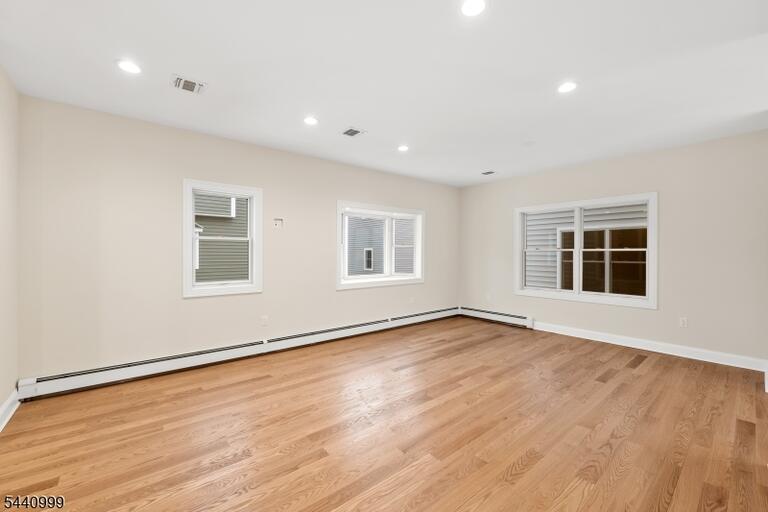 Property listing MLS 4035801 photo 11
