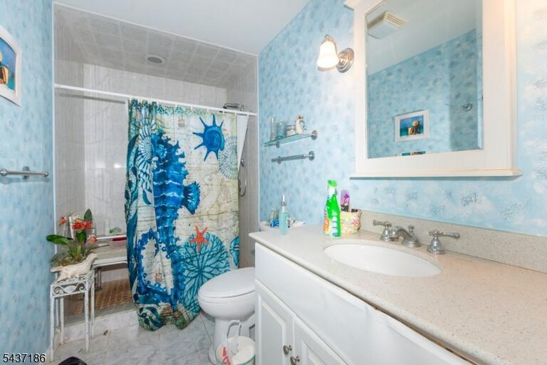 Property listing MLS 4035942 photo 17