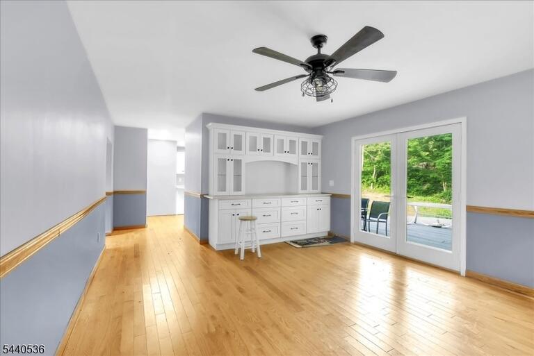 Property listing MLS 4035994 photo 16