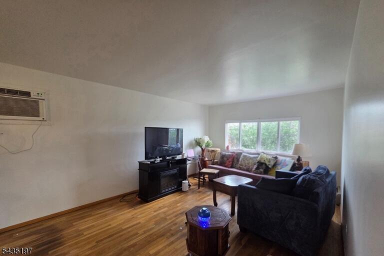 Property listing MLS 4036110 photo 13