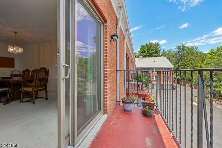 Property listing MLS 4036945 photo 11