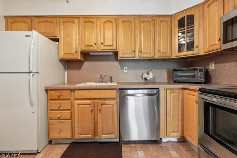 Property listing MLS 4036945 photo 5