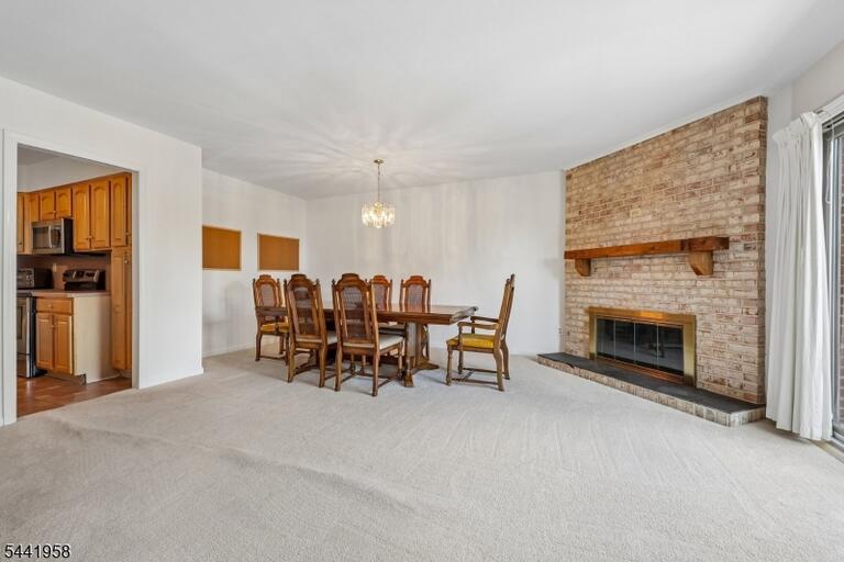 Property listing MLS 4036945 photo 8