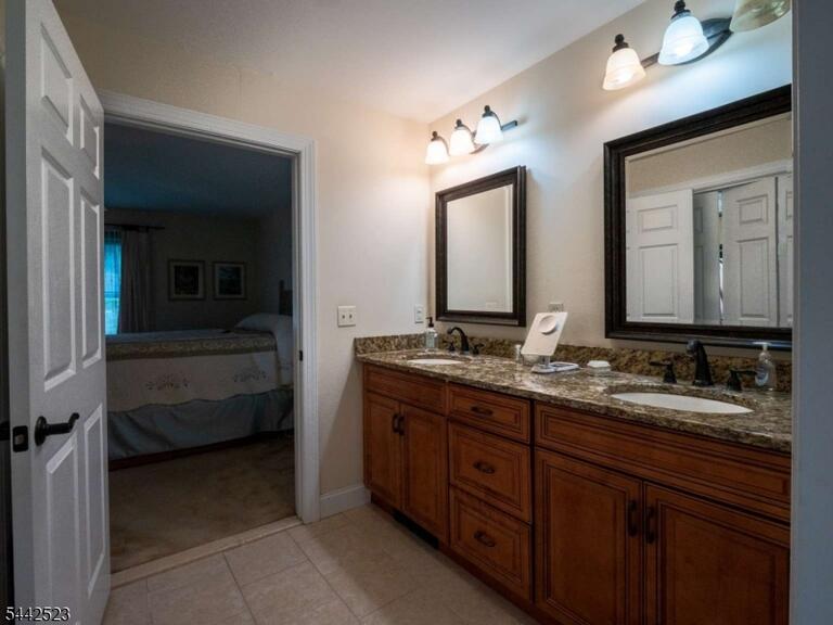 Property listing MLS 4036986 photo 16