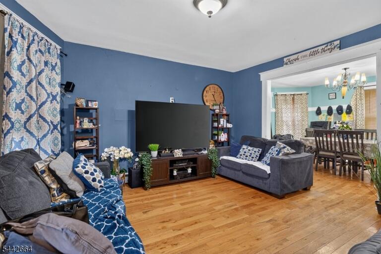 Property listing MLS 4037112 photo 8