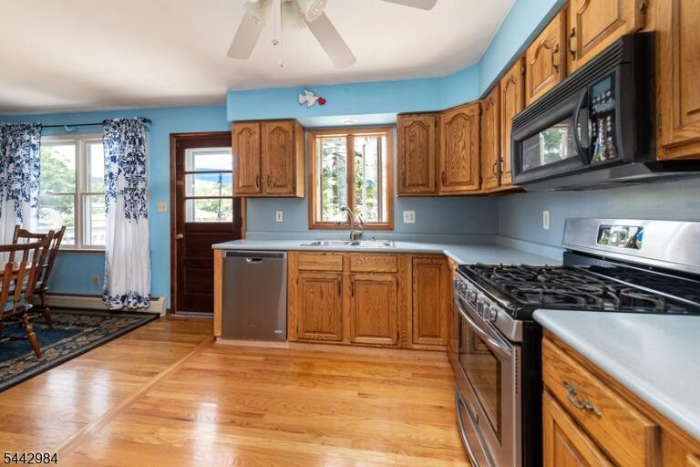 Property listing MLS 4037439 photo 12