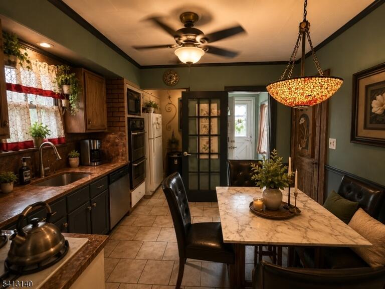 Property listing MLS 4037532 photo 4