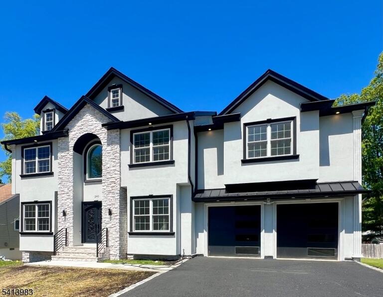 Property listing MLS 4037546 photo 1