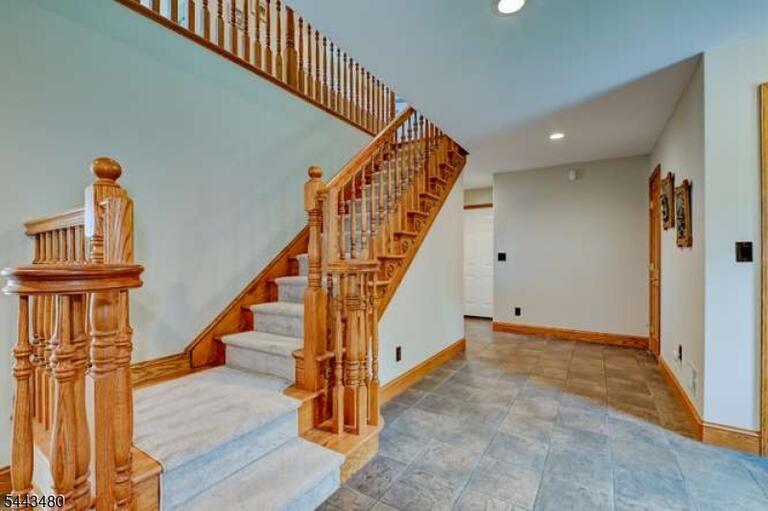Property listing MLS 4037781 photo 23