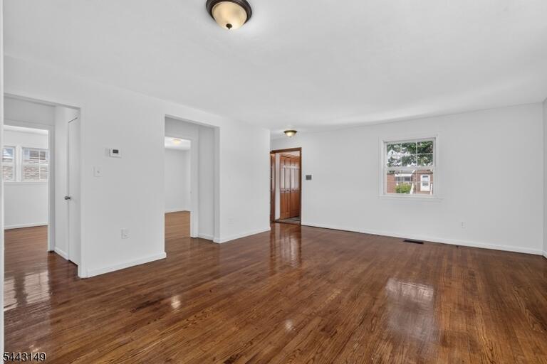 Property listing MLS 4037782 photo 10
