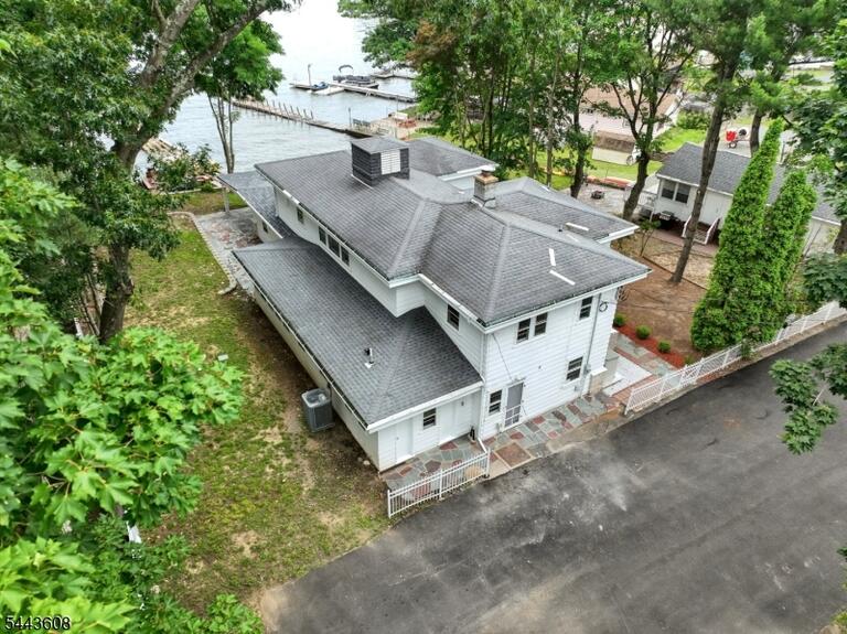 Property listing MLS 4037888 photo 38