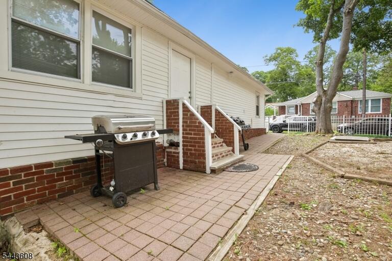 Property listing MLS 4037888 photo 45