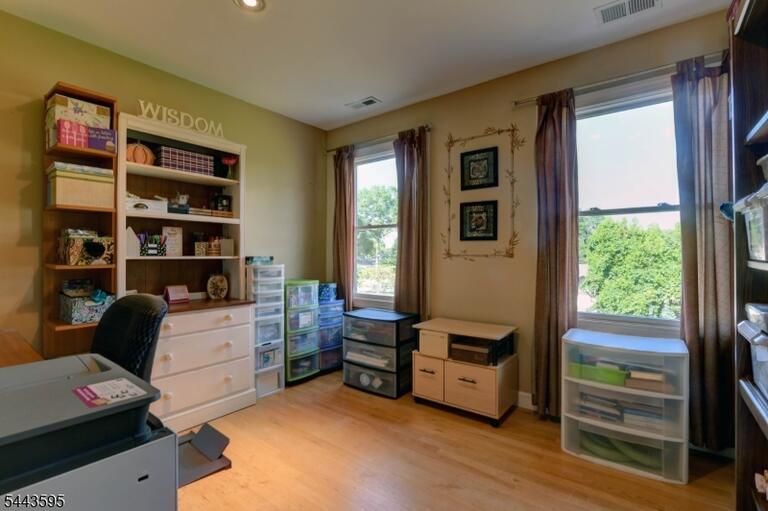 Property listing MLS 4038033 photo 37