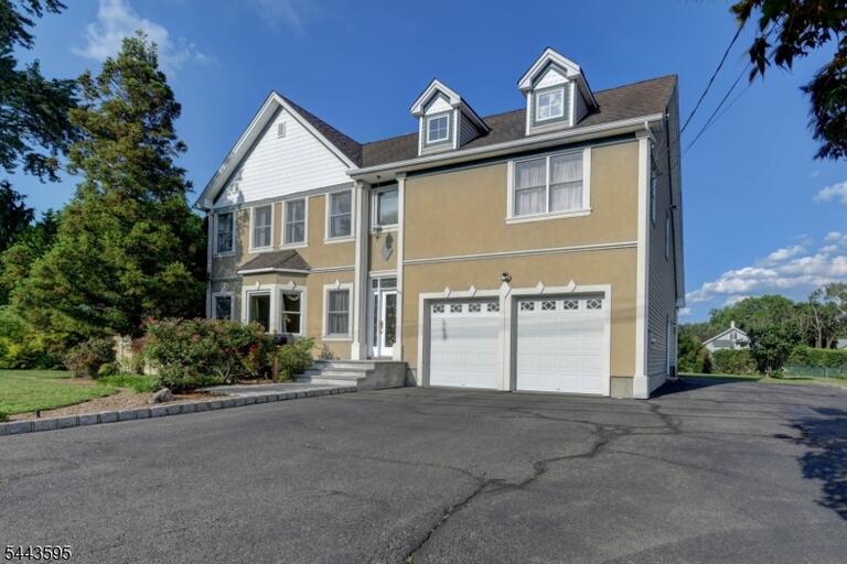 Property listing MLS 4038033 photo 4