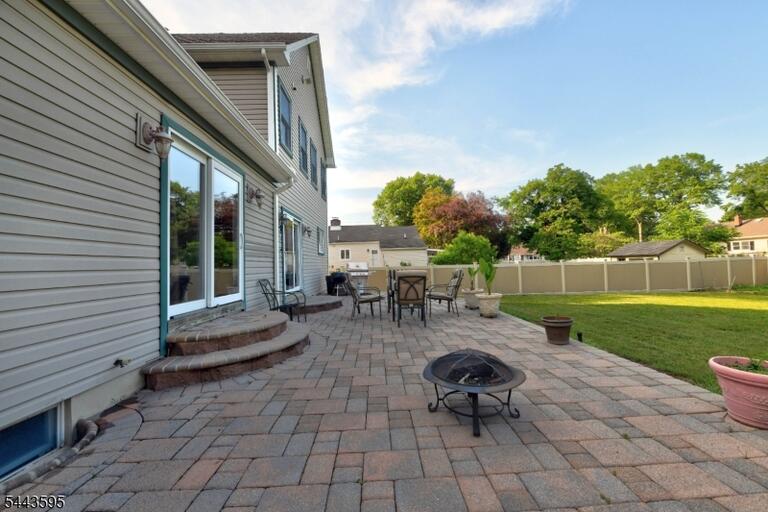 Property listing MLS 4038033 photo 40