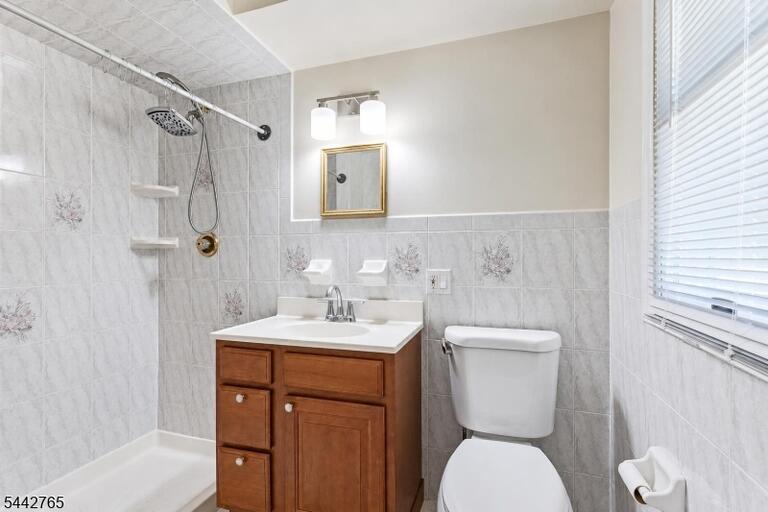 Property listing MLS 4038162 photo 10