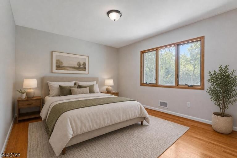 Property listing MLS 4038162 photo 15