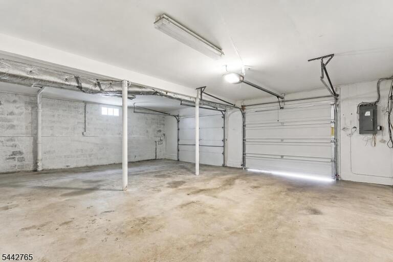 Property listing MLS 4038162 photo 21