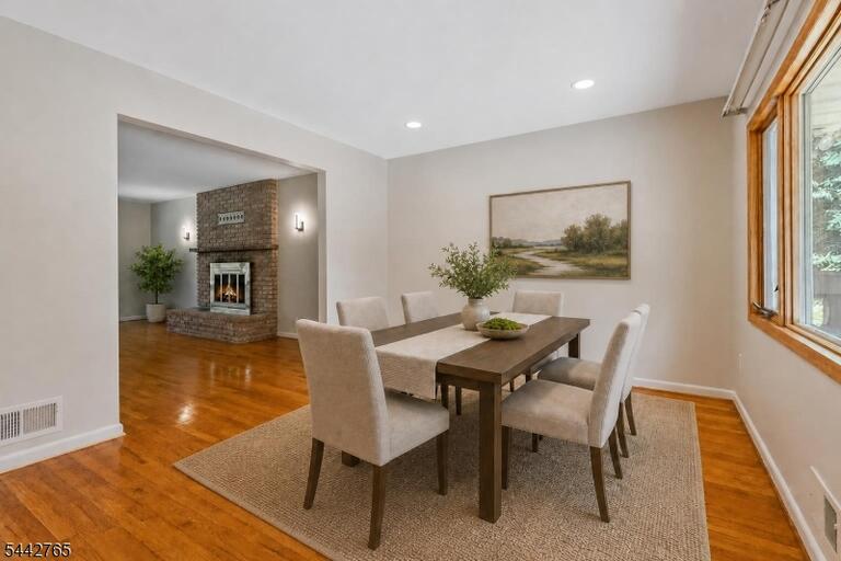 Property listing MLS 4038162 photo 6