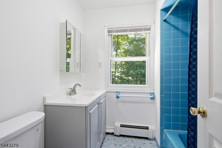 Property listing MLS 4038316 photo 27
