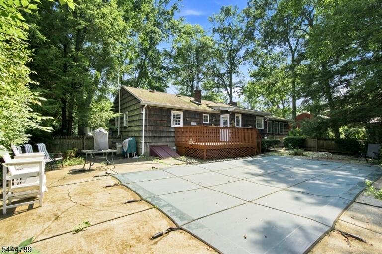 Property listing MLS 4039270 photo 24